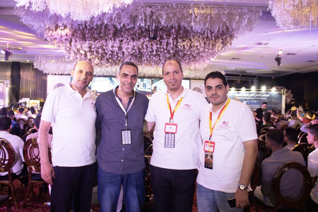المؤتمر 12