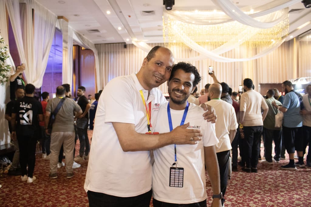 المؤتمر 9