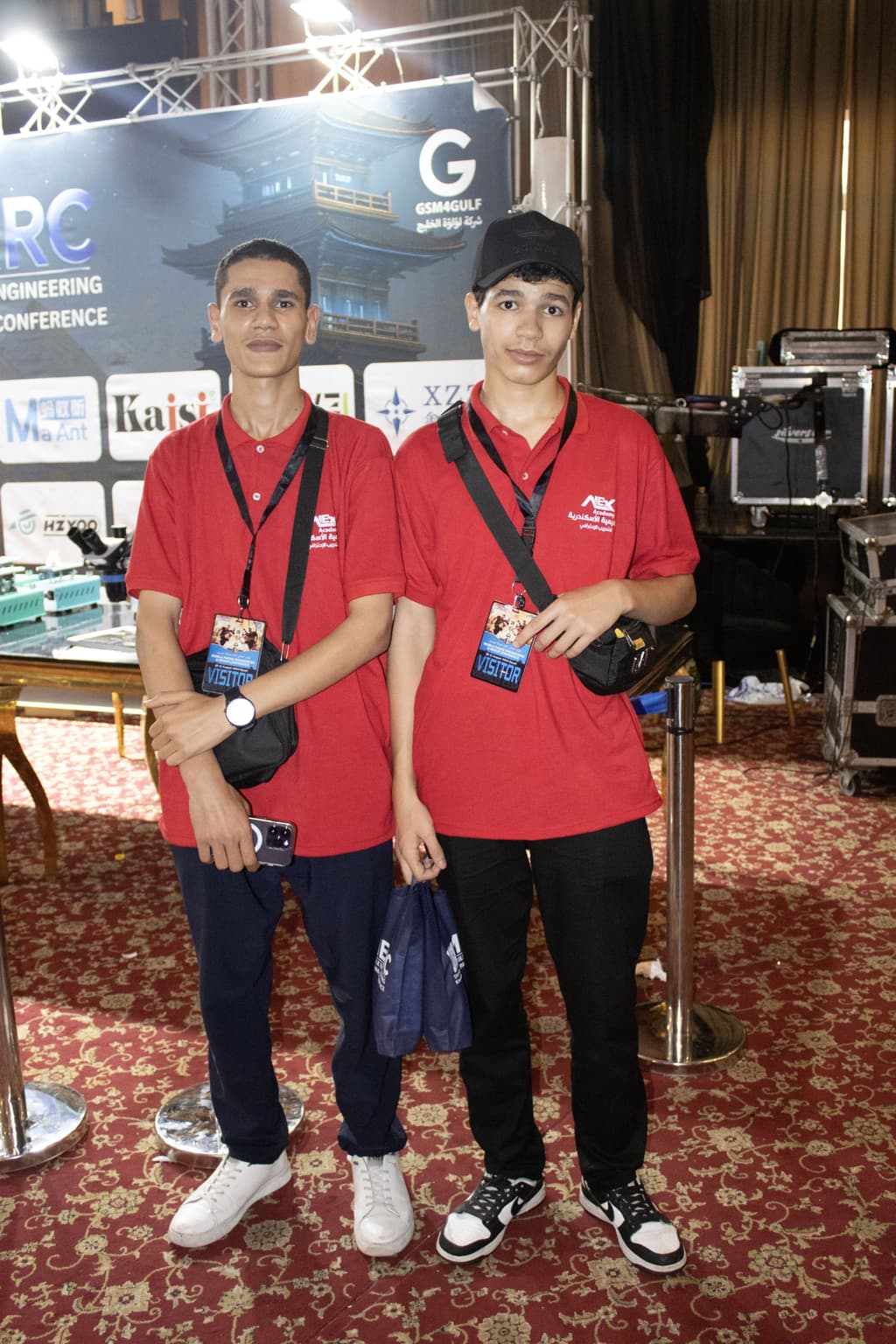 المؤتمر 12