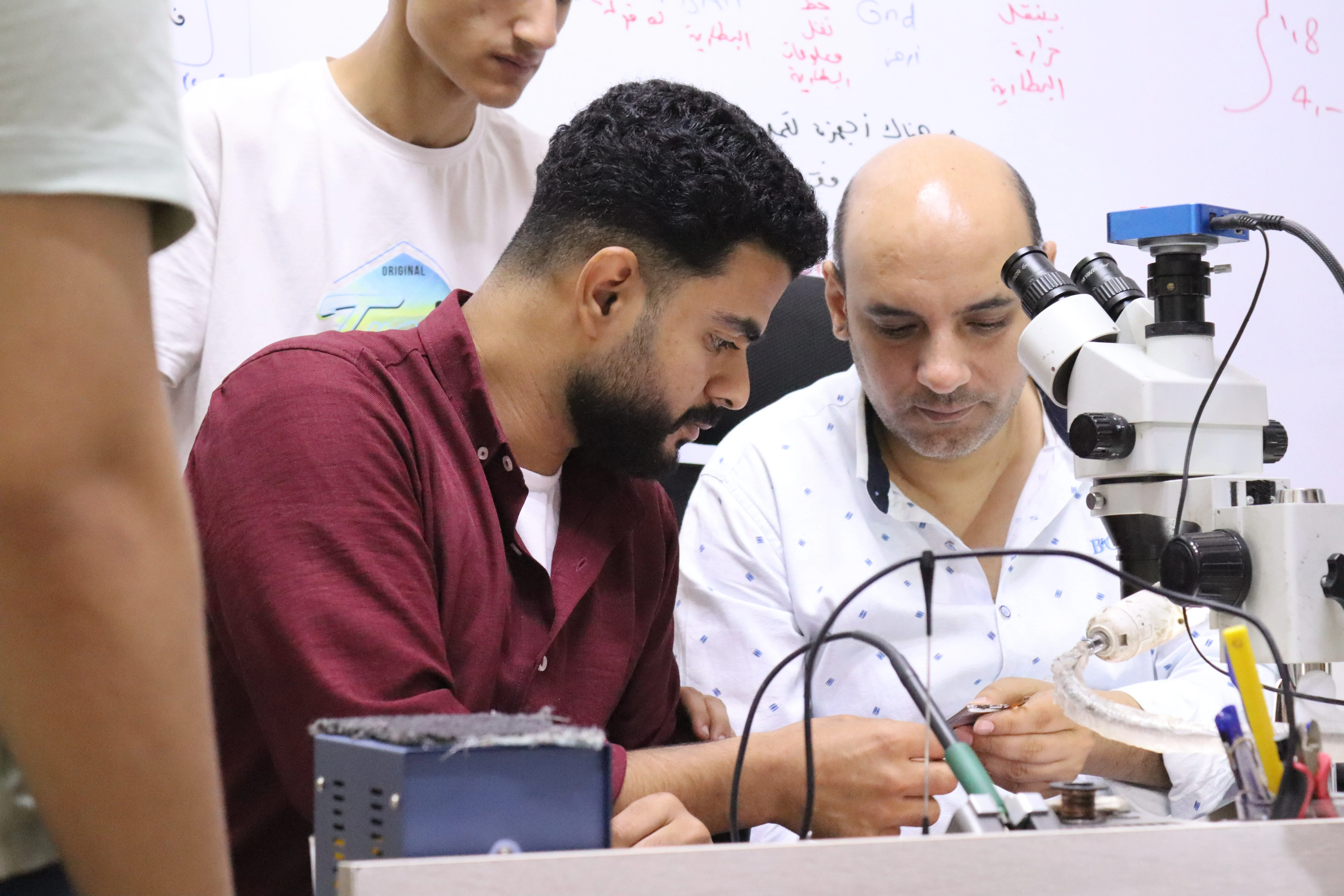 من أجواء المحاضرات داخل الأكاديمية